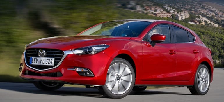 Под отзыв попали 1 678 транспортных средств марки Mazda 3