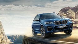 Владельцев BMW X3 ждут на сервисе для замены заднего центрального подголовника