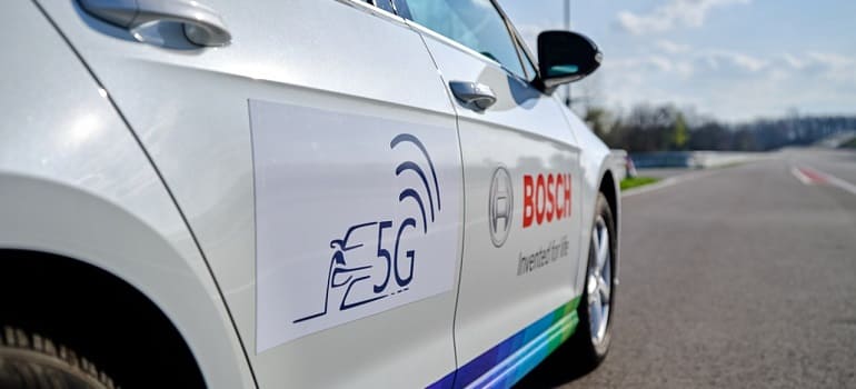 Передача данных через сеть 5G: каким будет будущее на дорогах? Виденье Bosch