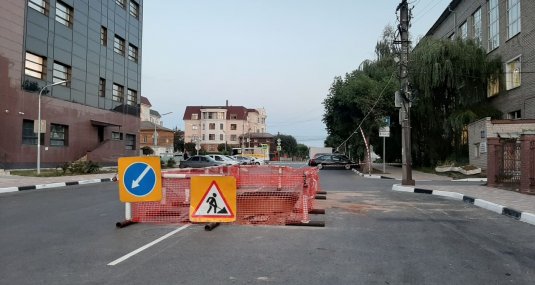 На ул. Щедрина в Рязани начали замену труб сразу после ремонта асфальтового покрытия