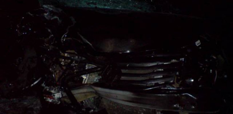 На 239 - м км трассы "М - 6" Пронского района произошло столкновение автомобилей "ВАЗ - 2115" и "Рено Сандеро". Имеются пострадавшие