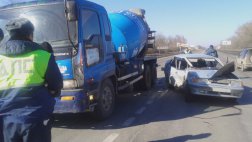 В Рыбновском районе "пятнашка" врезалась в бетономешалку