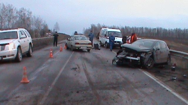 В ДТП на М6 пострадало двое взрослых и ребенок