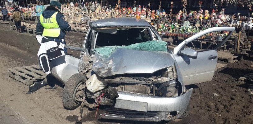 ГИБДД о ДТП у рынка глиняных изделий: В аварии погибла молодая пассажирка неосторожного водителя