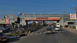 На Московском шоссе ограничивают движение для покраски пешеходного перехода