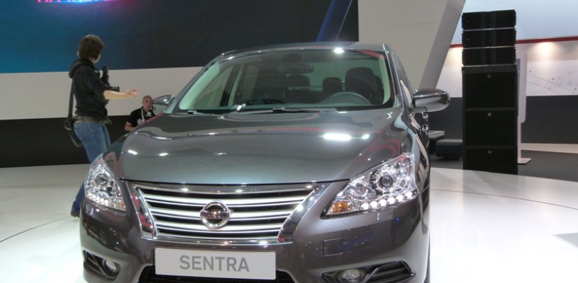 Nissan представила седан Sentra