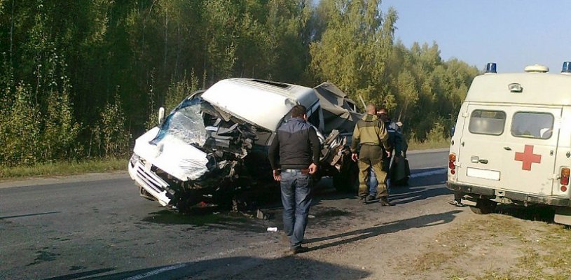 Возле деревни Самойловка произошло столкновение «Газель» и MAN