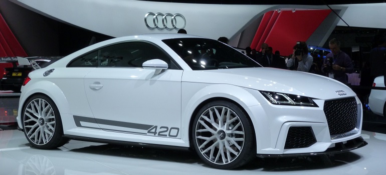 Официально представлены новые родстеры от Audi