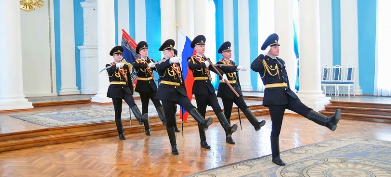 Будет перекрыто движение транспорта в районе Соборной площади