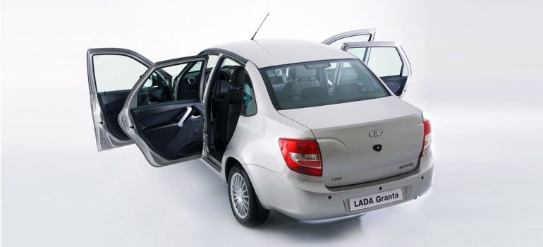 Lada Granta по-прежнему лидирует по уровню продаж в РФ