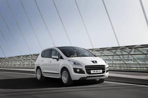 300 автомобилей Peugeot 3008 HYbrid4 Limited Edition были проданы всего за 9 дней