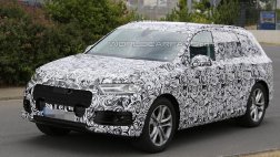 Обновленный автомобиль Audi Q7 попался папарацци
