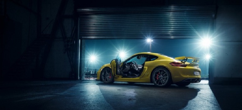 Новый Porsche Cayman GT4: "Повстацы на трассе"