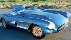 На продажу выставлен редкий Chevrolet Corvette SR-2 1956 г.