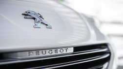 Peugeot снижает цены в России