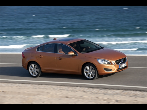 Volvo S60 - Седан 2011 года