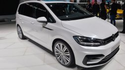 VW Sharan обзавелся новыми моторами