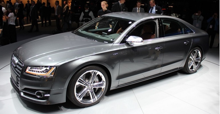 Новая Audi A8 сможет ездить без водителя