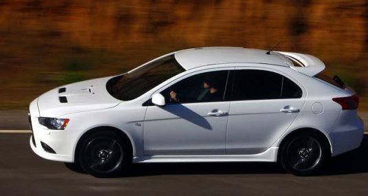 Mitsubishi Motors прекращает выпуск седанов