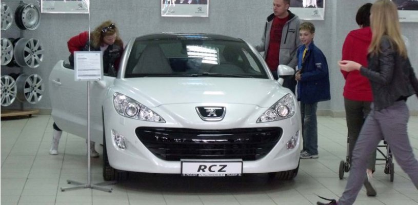 Автосалон «Ле-Ман» провел праздник «Peugeot – мой выбор!»