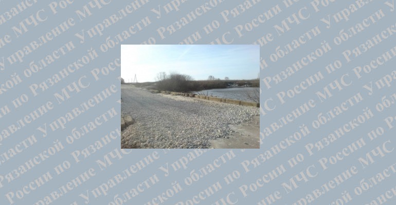 Произошло освобождение от воды автомобильного моста вблизи деревни Терехово