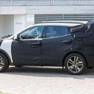 2016-Hyundai-Santa-Fe-Side-View.jpg