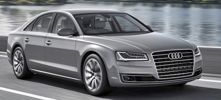 Audi продемонстрировала седан А8 в версии «спорт»