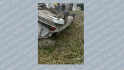 Около деревни Ахматово Касимовского района произошло опрокидывание в кювет автомобиля ГАЗ-3110