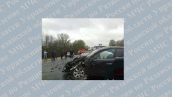 В Шиловском районе столкнулись легковой Opel и грузовой Mercedes