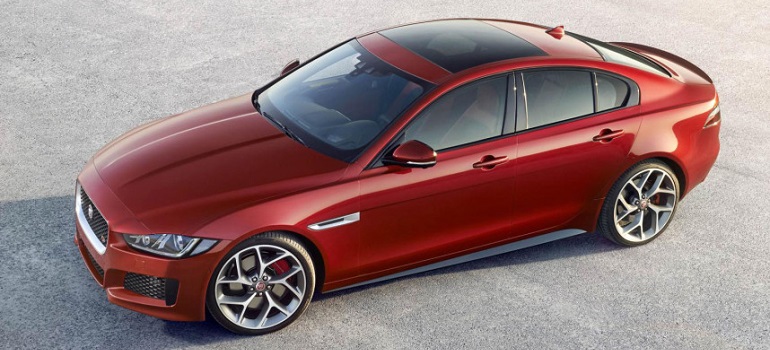 Jaguar скоро выпустит заряженную версию модели XE