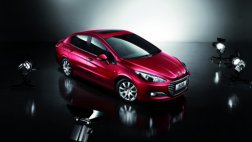 Представлен Peugeot 308 с кузовом седан